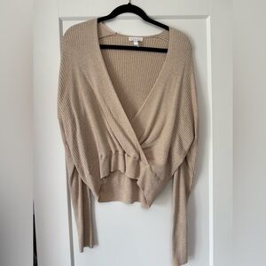 NWOT-Women's Leith Tan Lightweight Sweater Size Medium V-Neckline